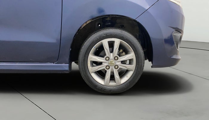 2017 Maruti Wagon R 1.0 VXI+, Petrol, Manual, 30,550 km, Right Front Wheel