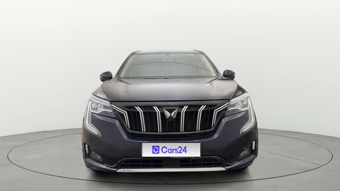 2022 Mahindra XUV700 AX 5 D AT 5 STR, Diesel, Automatic, 50,005 km, Front