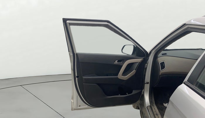 2016 Hyundai Creta SX PLUS 1.6 PETROL, CNG, Manual, 1,14,301 km, LHS Front Door