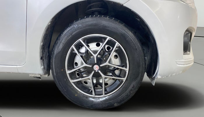 2019 Maruti Dzire LXI, Petrol, Manual, 55,634 km, Right Front Wheel
