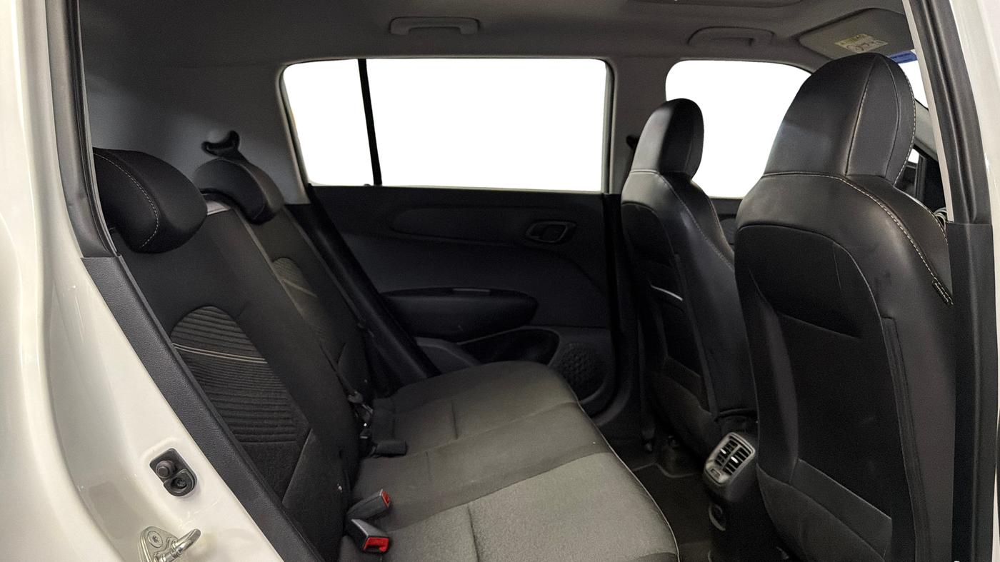 2024 Hyundai EXTER SX 1.2 AMT DUAL TONE, Petrol, Automatic, 15,553 km, Right Side Rear Door Cabin