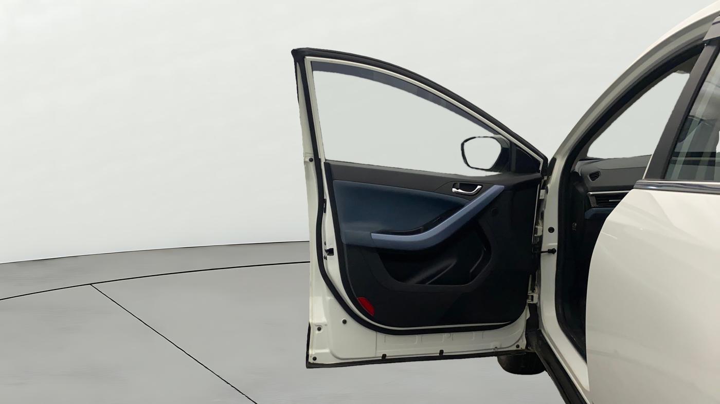 2025 Tata Curvv Creative Plus S 1.2 Petrol 6MT, Petrol, Manual, 15,090 km, LHS Front Door