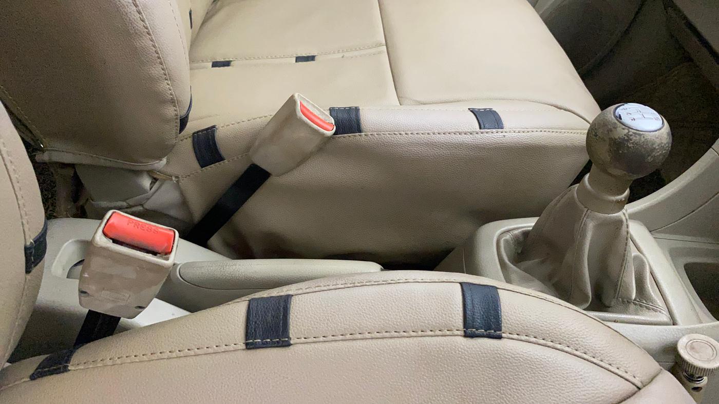 2016 Maruti Ertiga VXI, CNG, Manual, 55,861 km, Gear Lever