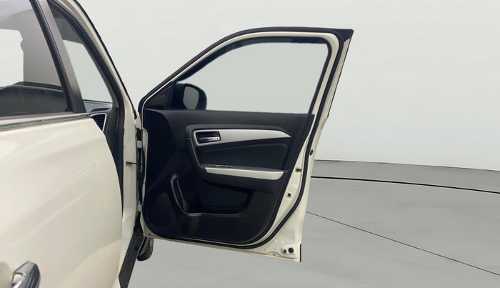 2022 Maruti Vitara Brezza ZXI, Petrol, Manual, 26,637 km, RHS Front Door