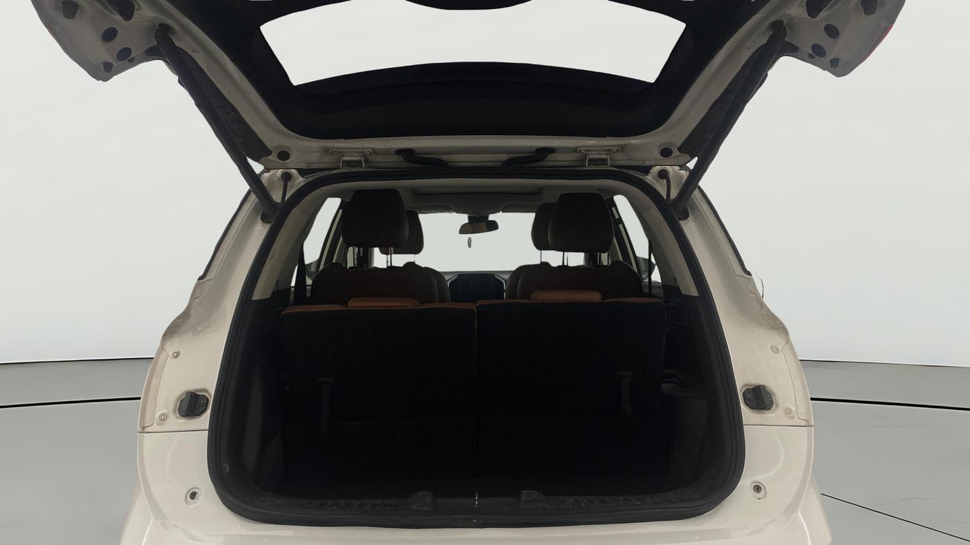 2020 MG HECTOR PLUS SHARP 2.0 DIESEL TURBO MT 6-STR, Diesel, Manual, 1,33,222 km, Boot Open Zoomed View