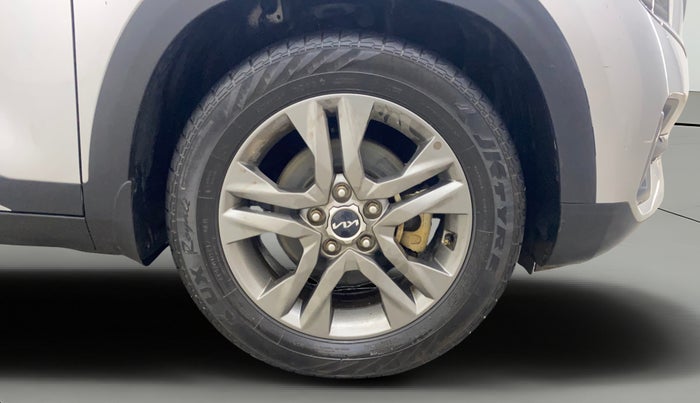 2022 KIA SELTOS HTX PETROL 1.5, Petrol, Manual, 26,183 km, Right Front Wheel