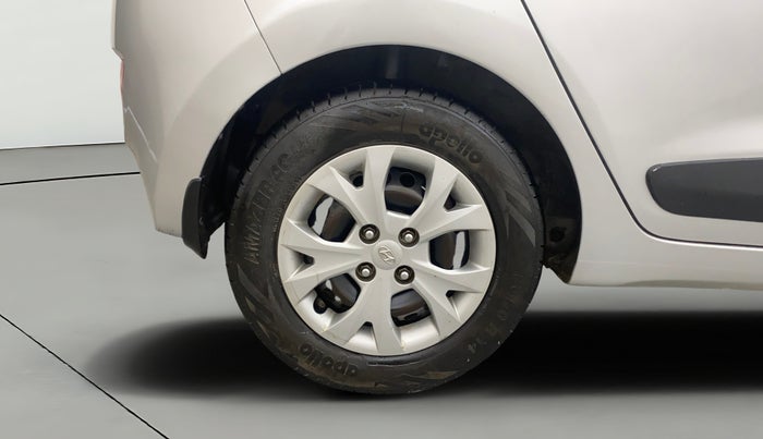 2015 Hyundai Grand i10 SPORTZ 1.2 KAPPA VTVT, Petrol, Manual, 71,729 km, Right Rear Wheel