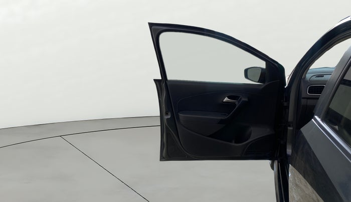 2020 Volkswagen Polo COMFORTLINE 1.0L MPI, Petrol, Manual, 1,25,895 km, LHS Front Door