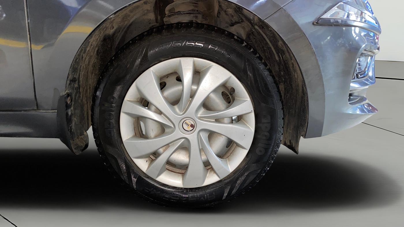 2021 Tata Tiago XE PETROL, Petrol, Manual, 37,330 km, Right Front Wheel