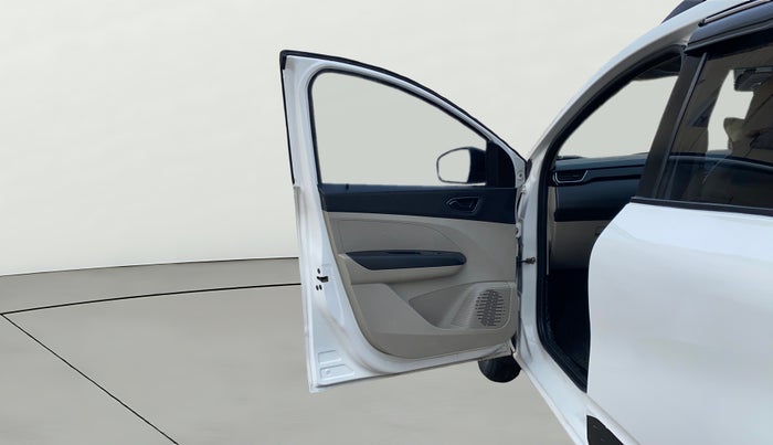 2023 Renault TRIBER RXT, Petrol, Manual, 43,545 km, LHS Front Door