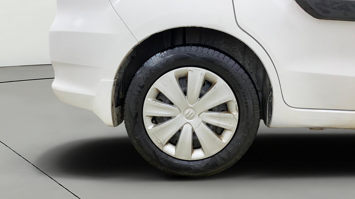 2016 Maruti Ertiga VXI, CNG, Manual, 44,162 km, Right Rear Wheel