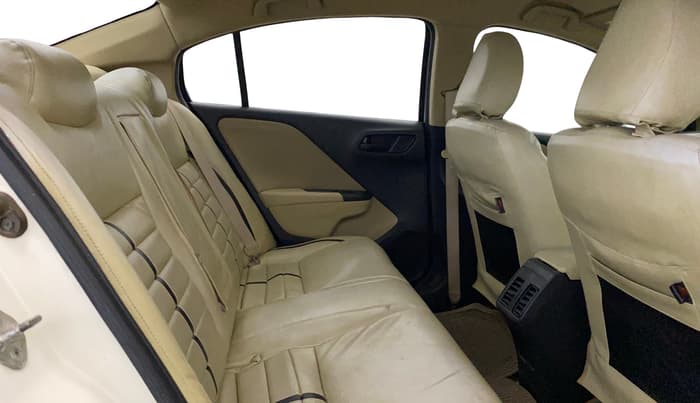 2014 Honda City 1.5L I-VTEC SV CVT, Petrol, Automatic, 1,03,565 km, Right Side Rear Door Cabin