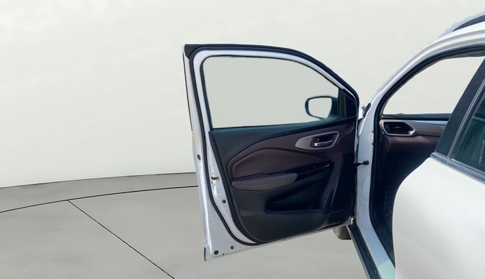 2023 Maruti FRONX ALPHA 1.0L TURBO 6 AT, Petrol, Automatic, 10,583 km, LHS Front Door