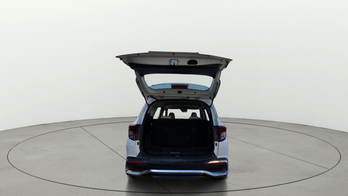 2022 KIA CARENS LUXURY PLUS 1.5 DIESEL AT 6 STR, Diesel, Automatic, 1,18,415 km, Boot Door Open