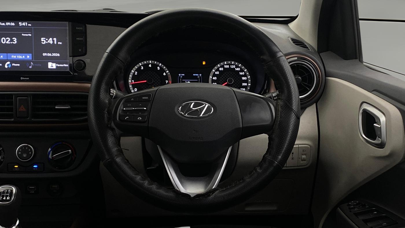 2022 Hyundai AURA SX 1.2 CNG, CNG, Manual, 1,01,211 km, Steering Wheel Close Up