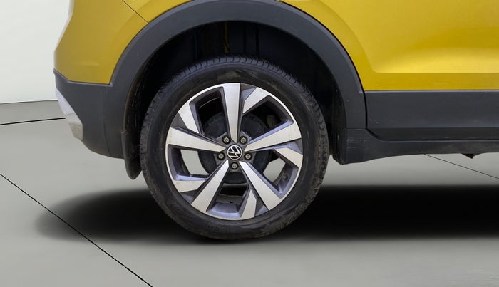 2022 Volkswagen TAIGUN TOPLINE 1.0 TSI MT, Petrol, Manual, 6,611 km, Right Rear Wheel