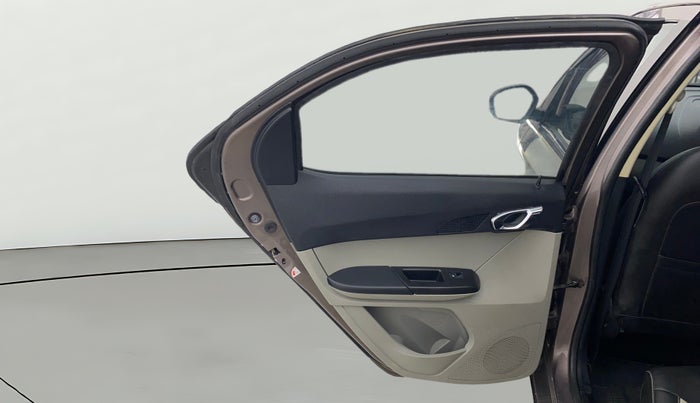 2017 Tata Tiago XZ PETROL, Petrol, Manual, 1,22,932 km, LHS Rear Door