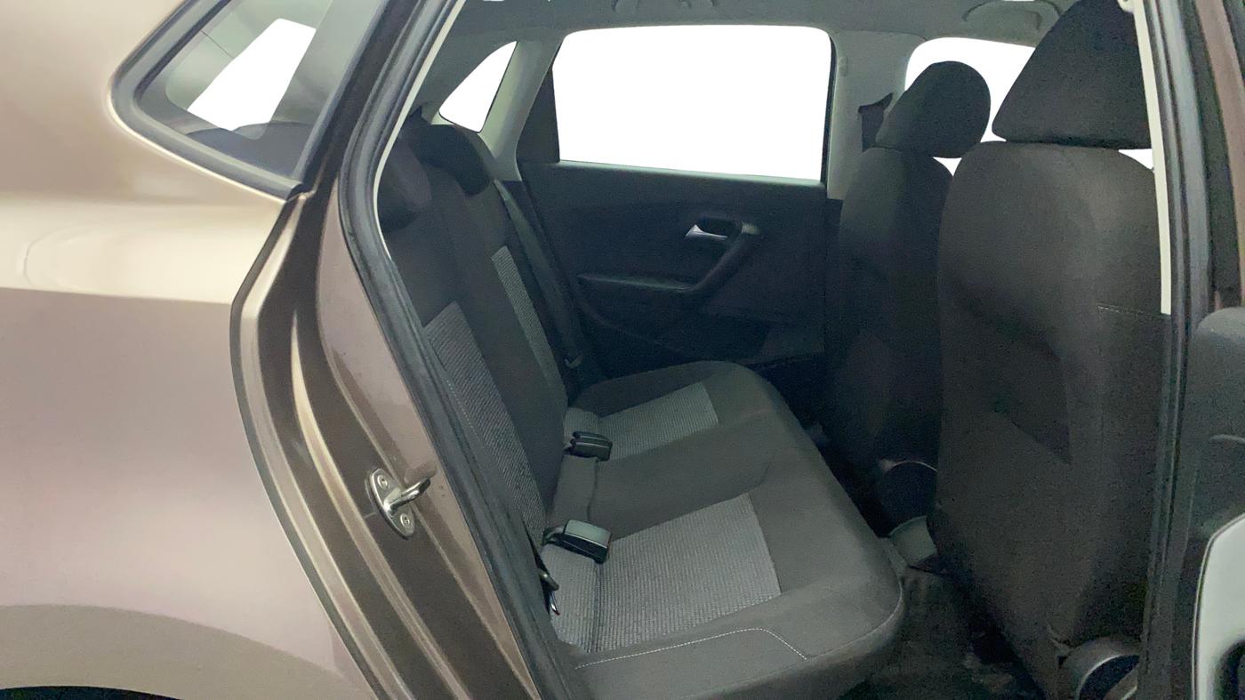 2019 Volkswagen Polo COMFORTLINE 1.0L MPI, Petrol, Manual, 75,571 km, Right Side Rear Door Cabin