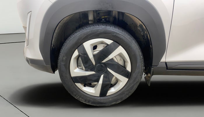 2022 Nissan MAGNITE XE, Petrol, Manual, 30,713 km, Left Front Wheel