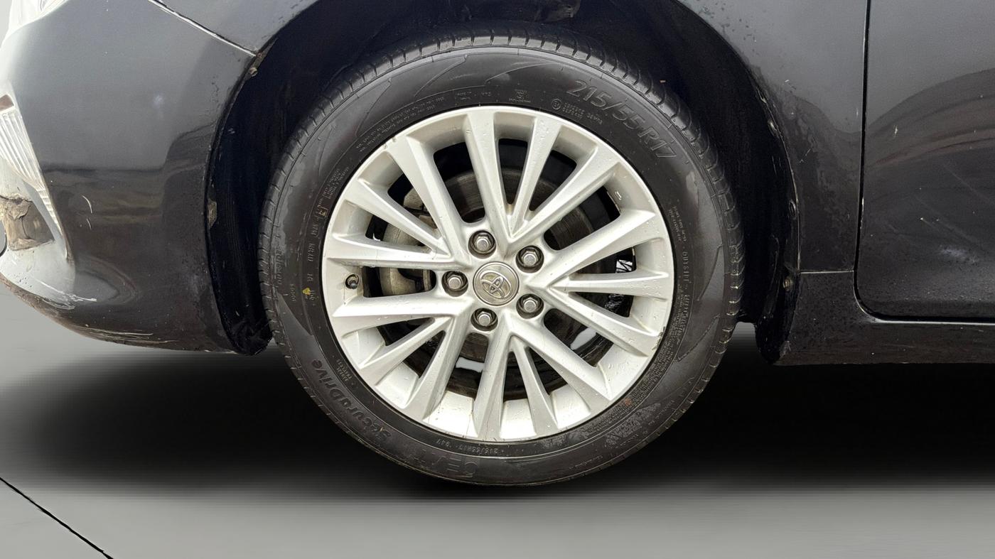 2017 Toyota Camry HYBRID, Hybrid, Automatic, 89,553 km, Left Front Wheel