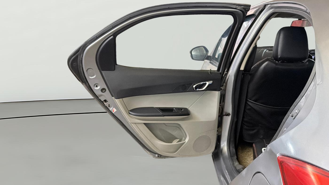 2019 Tata Tiago XZA PETROL, Petrol, Automatic, 1,01,628 km, LHS Rear Door