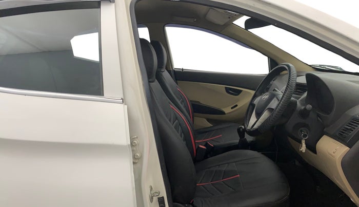 2018 Hyundai Eon ERA PLUS (O), Petrol, Manual, 1,02,088 km, Right Side Front Door Cabin