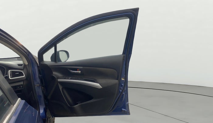 2022 Maruti S Cross ZETA 1.5, Petrol, Manual, 35,461 km, RHS Front Door