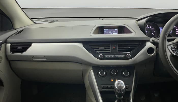 2018 Tata NEXON XM PETROL, CNG, Manual, 1,00,385 km, Air Conditioner