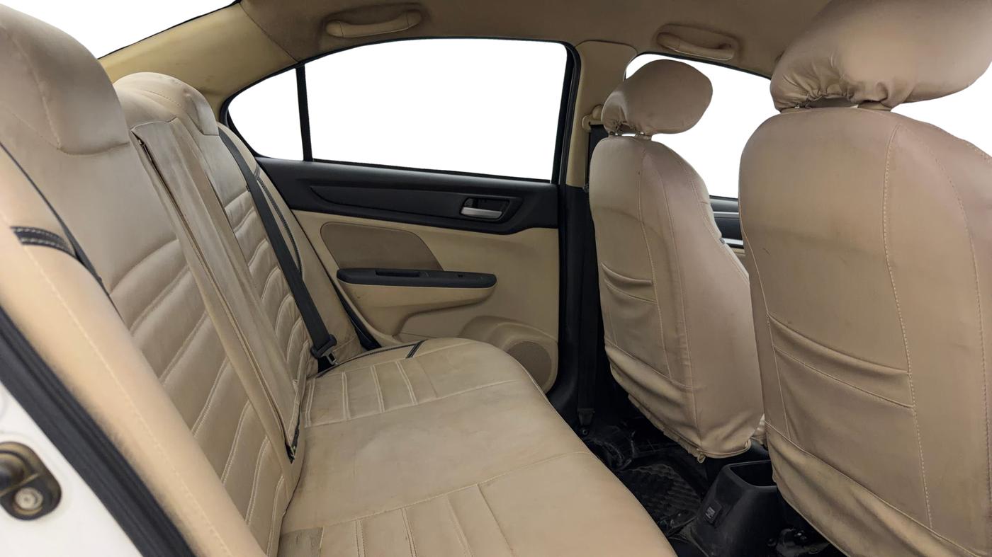 2022 Honda Amaze 1.2L I-VTEC S, CNG, Manual, 44,301 km, Right Side Rear Door Cabin