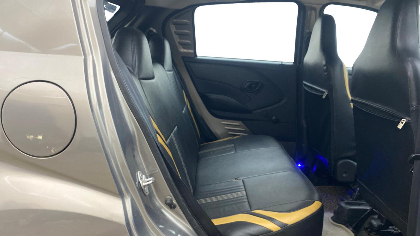2018 Datsun Redi Go T(O) 1.0, Petrol, Manual, 40,302 km, Right Side Rear Door Cabin