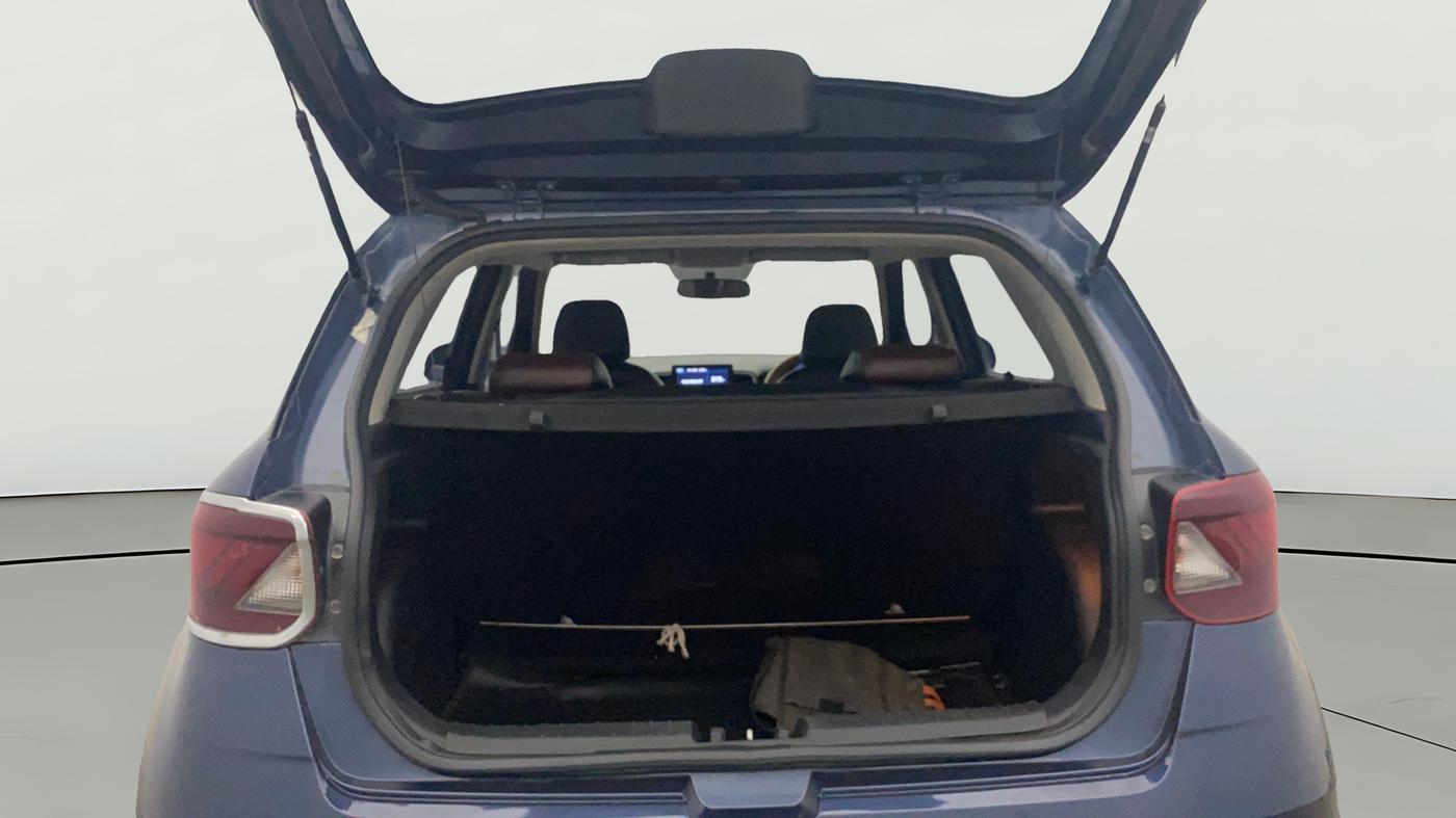 2022 Hyundai VENUE S+ 1.2, Petrol, Manual, 1,25,193 km, Boot Open Zoomed View