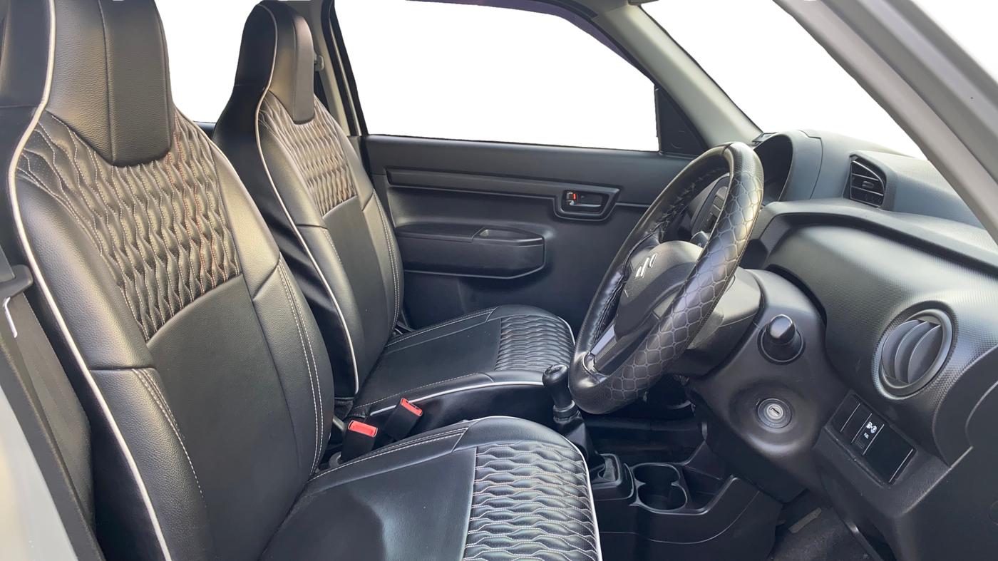 2021 Maruti S PRESSO VXI CNG, CNG, Manual, 29,134 km, Right Side Front Door Cabin