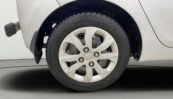 2018 Hyundai Eon MAGNA +, Petrol, Manual, 23,509 km, Right Rear Wheel