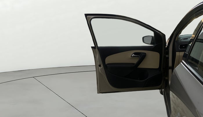 2016 Skoda Rapid STYLE 1.6 MPI AT, Petrol, Automatic, 61,090 km, LHS Front Door