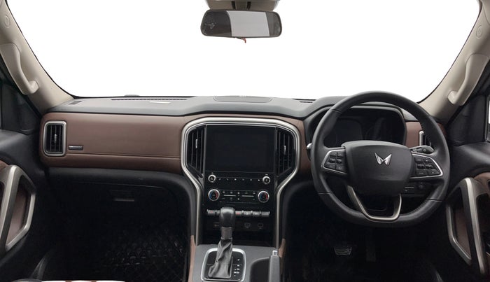 2022 Mahindra SCORPIO-N Z8 L PETROL AT 6 STR, Petrol, Automatic, 52,457 km, Dashboard