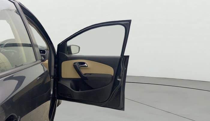 2014 Volkswagen Polo HIGHLINE1.2L, Petrol, Manual, 70,578 km, RHS Front Door