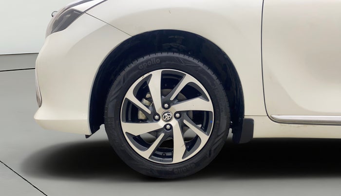 2023 Toyota Glanza V AMT, Petrol, Automatic, 30,032 km, Left Front Wheel