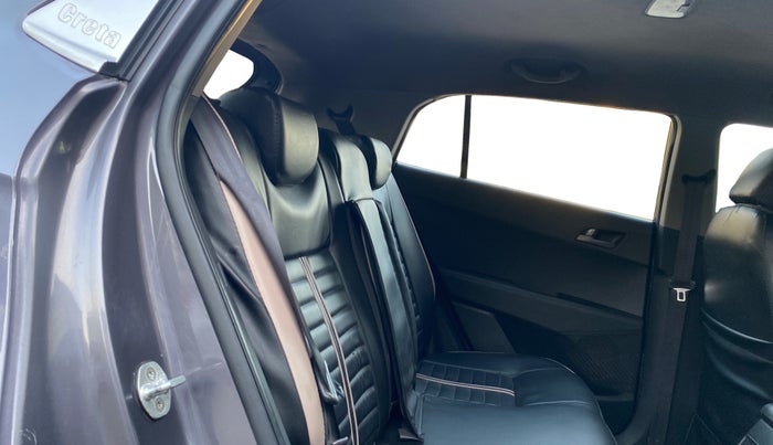 2015 Hyundai Creta S 1.6 PETROL, Petrol, Manual, 85,076 km, Right Side Rear Door Cabin