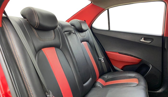 2015 Hyundai Xcent S (O) 1.2, Petrol, Manual, 76,484 km, Right Side Rear Door Cabin