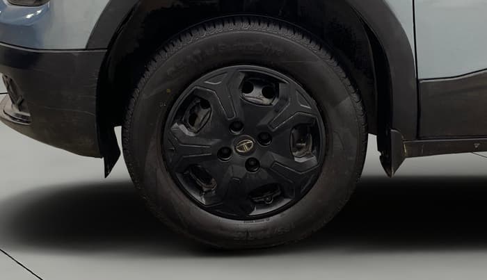 2022 Tata PUNCH ACCOMPLISHED MT, Petrol, Manual, 35,043 km, Left Front Wheel