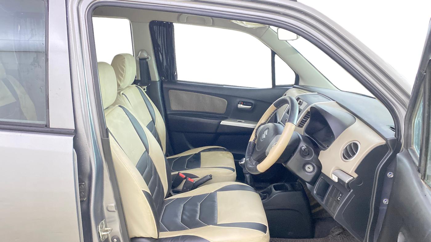 2016 Maruti Wagon R 1.0 LXI, Petrol, Manual, 14,800 km, Right Side Front Door Cabin