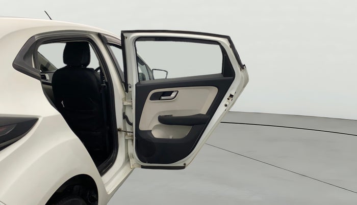 2021 Tata ALTROZ XZ PETROL, Petrol, Manual, 93,195 km, RHS Rear Door