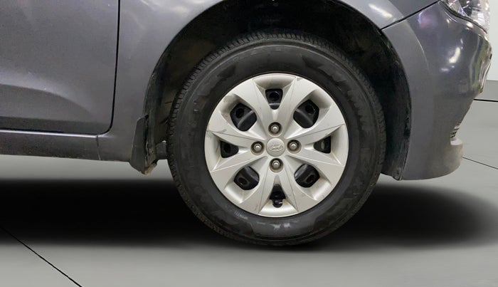 2016 Hyundai Elite i20 MAGNA 1.2, Petrol, Manual, 87,810 km, Right Front Wheel