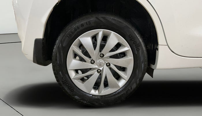 2024 Toyota Glanza E, Petrol, Manual, 13,398 km, Right Rear Wheel