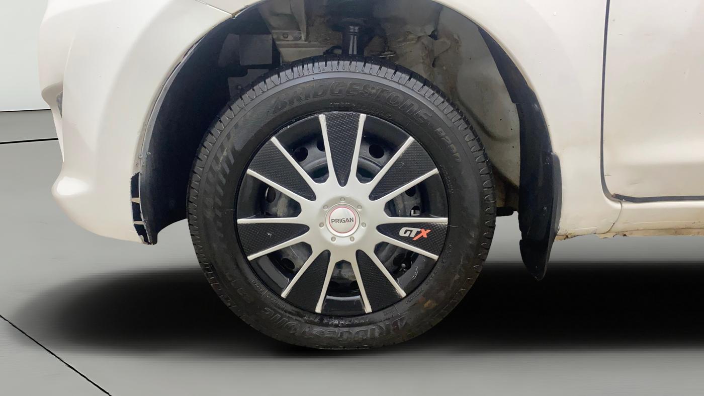 2014 Datsun Go T, Petrol, Manual, 1,12,672 km, Left Front Wheel