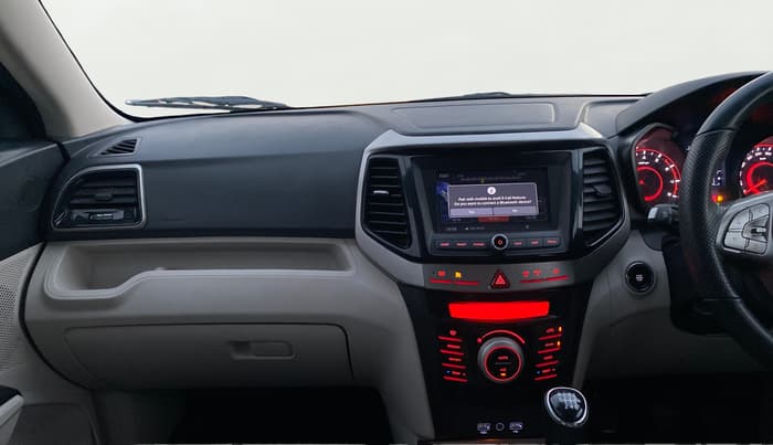 2021 Mahindra XUV300 W8 1.2 PETROL, Petrol, Manual, 38,257 km, Air Conditioner
