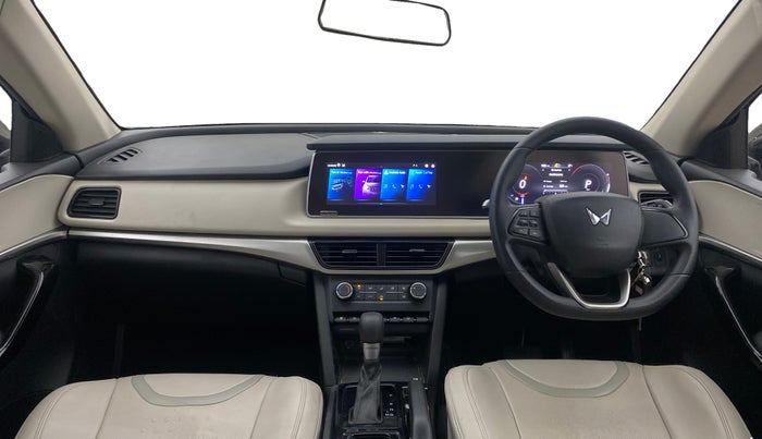 2023 Mahindra XUV700 AX 5 P AT 5 STR, Petrol, Automatic, 21,340 km, Dashboard