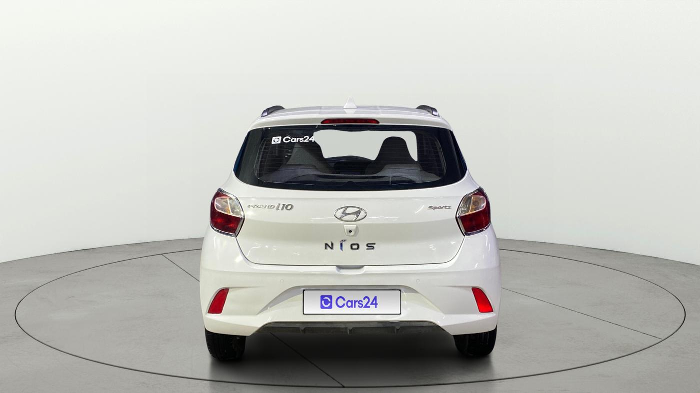2022 Hyundai GRAND I10 NIOS SPORTZ 1.2 KAPPA VTVT, Petrol, Manual, 28,176 km, Back/Rear
