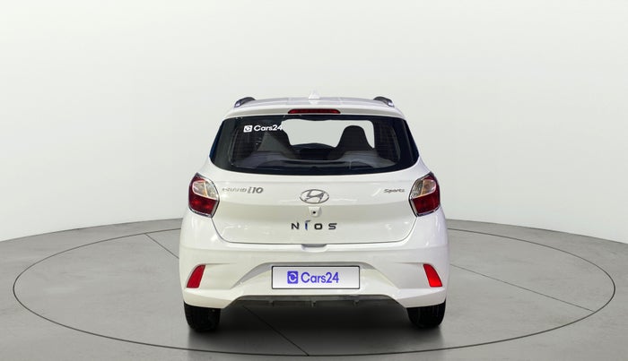 2022 Hyundai GRAND I10 NIOS SPORTZ 1.2 KAPPA VTVT, Petrol, Manual, 28,176 km, Back/Rear