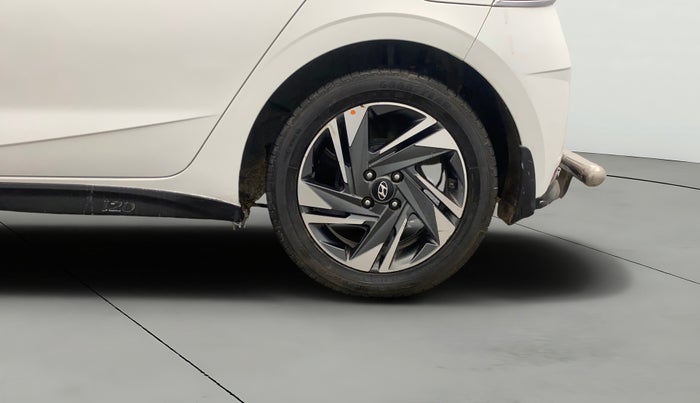 2021 Hyundai NEW I20 ASTA (O) 1.2 MT, CNG, Manual, 1,17,079 km, Left Rear Wheel